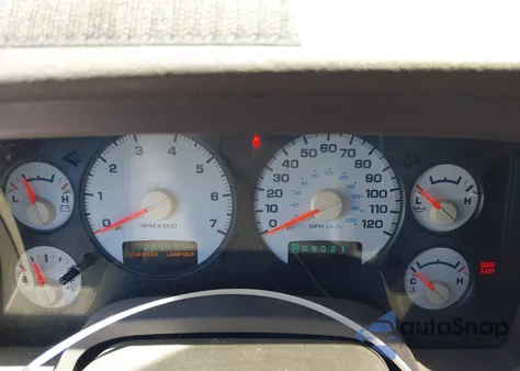 2005 Dodge Ram 1500 Slt/Laramie z USA, uszkodzony, nr VIN 1D7HA18P75J542162